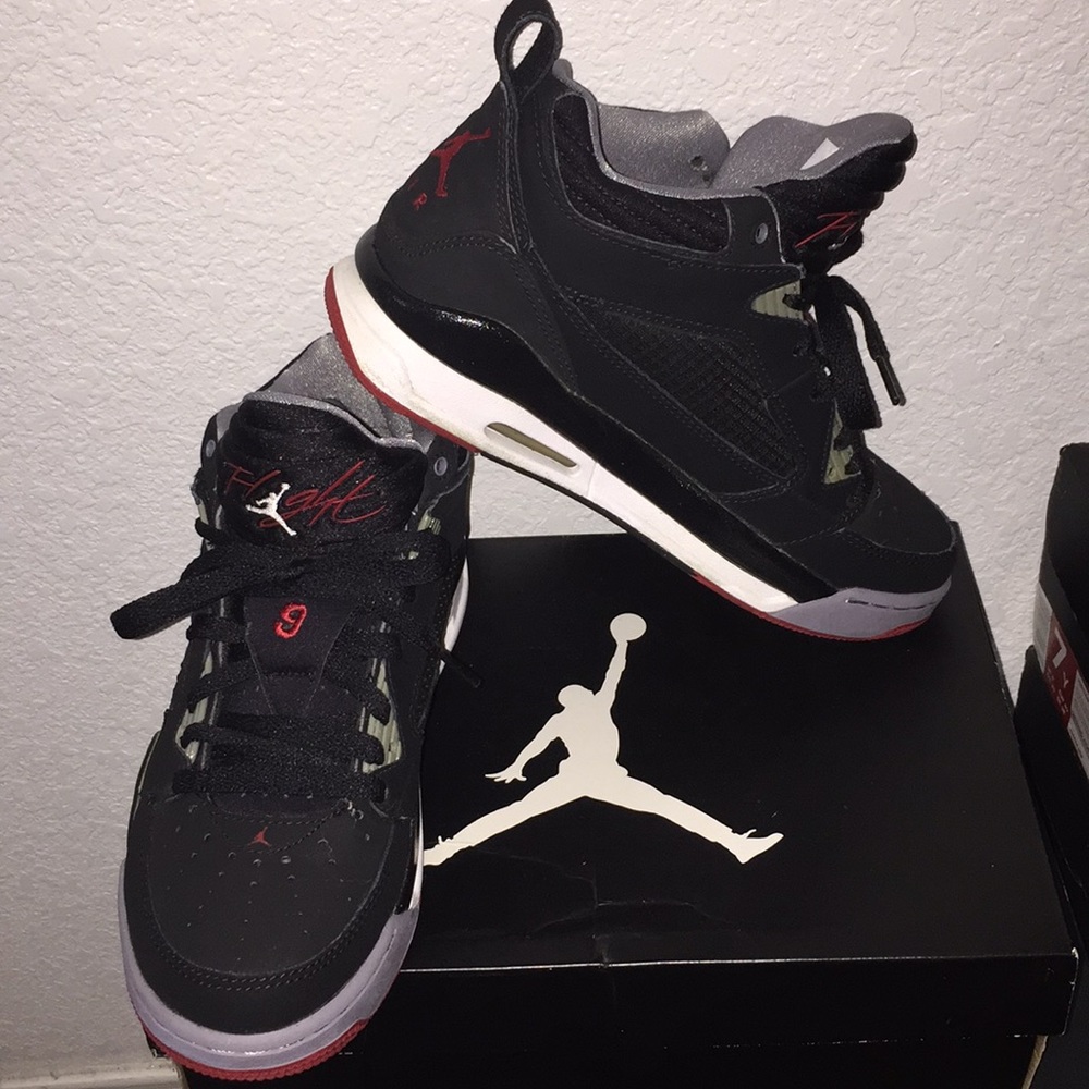 Jordan Flights 9 (GS)